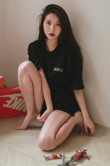 铃原爱蜜莉灰毛衣番号